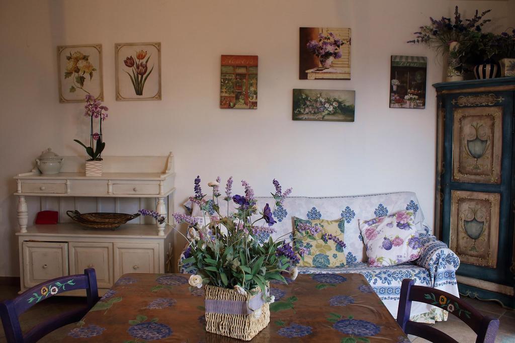 Appartamento Vacanze Magnolia E Glicine Tuoro sul Trasimeno Exterior photo